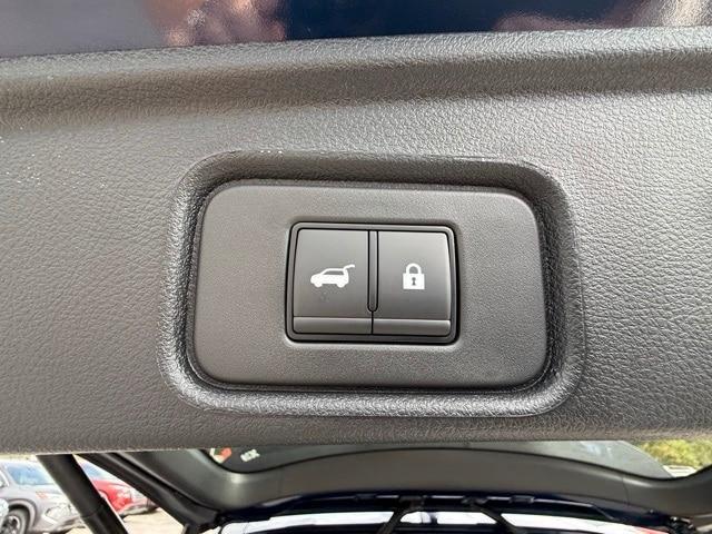 new 2025 Nissan Pathfinder car, priced at $45,569