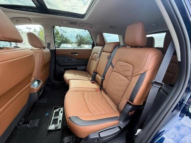 new 2025 Nissan Pathfinder car, priced at $45,569