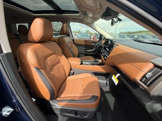 new 2025 Nissan Pathfinder car, priced at $45,569