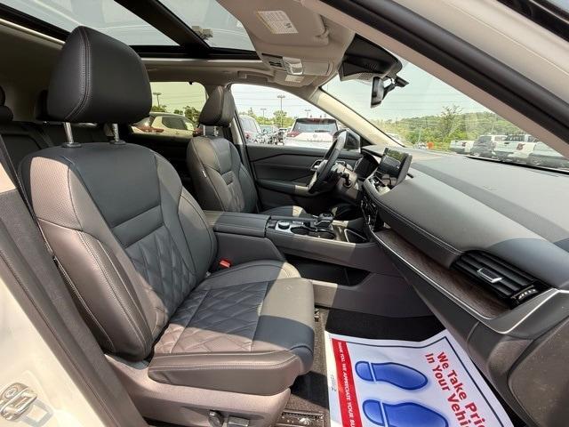 new 2025 Nissan Rogue car, priced at $44,072