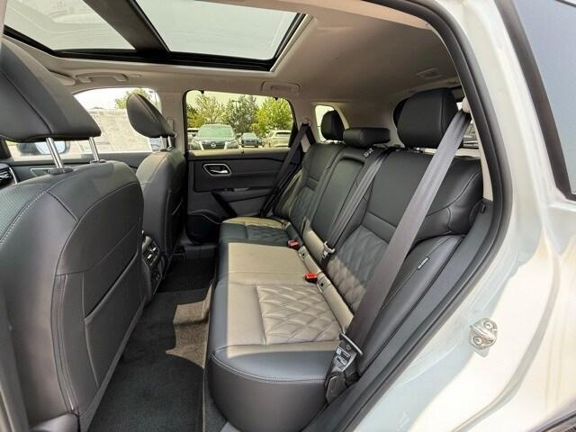 new 2025 Nissan Rogue car, priced at $44,072