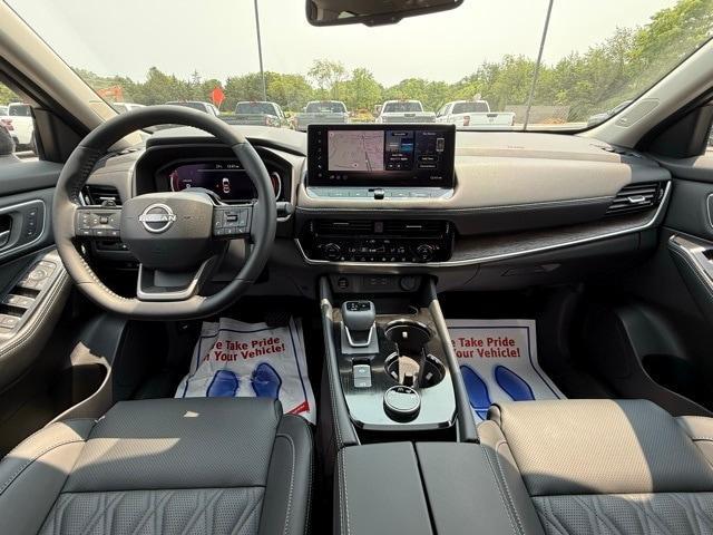 new 2025 Nissan Rogue car, priced at $44,072