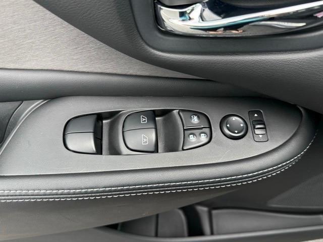 used 2023 Nissan Murano car, priced at $25,900