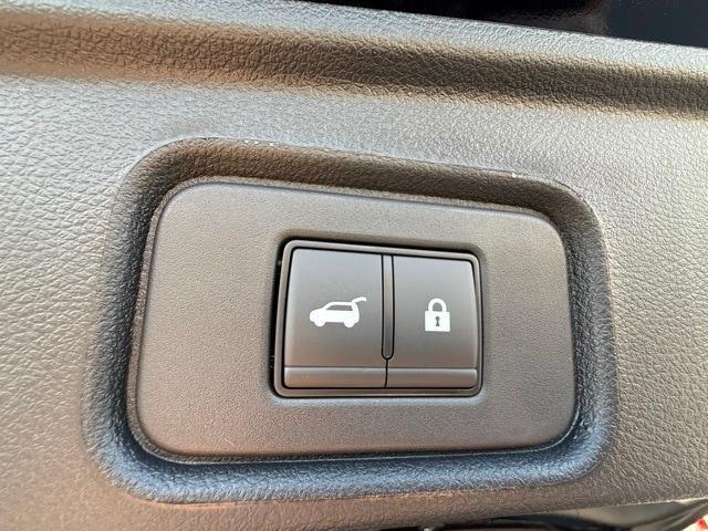 new 2025 Nissan Pathfinder car, priced at $43,185