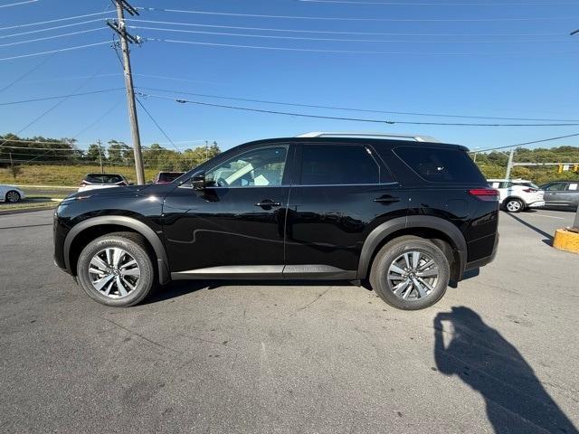 new 2025 Nissan Pathfinder car, priced at $43,185