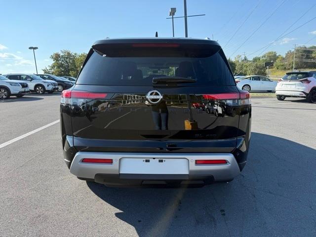 new 2025 Nissan Pathfinder car, priced at $43,185