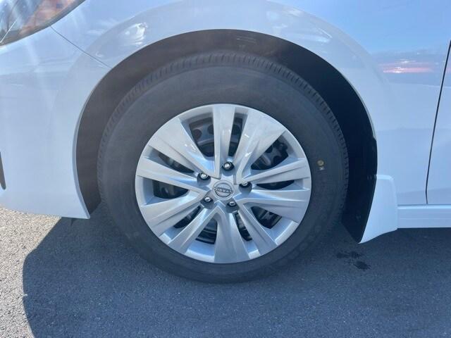 new 2025 Nissan Sentra car, priced at $22,326