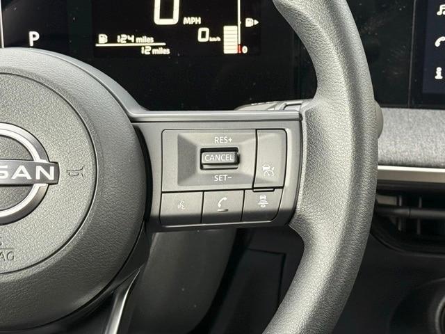 new 2025 Nissan Kicks car, priced at $26,405