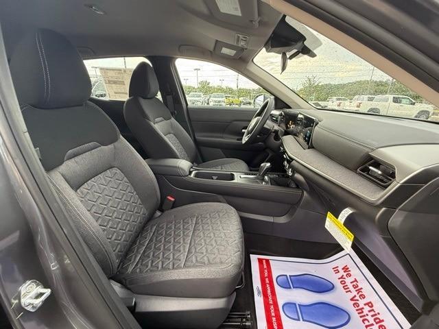 new 2025 Nissan Kicks car, priced at $26,405