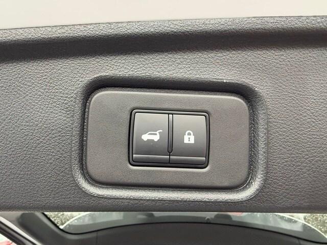 new 2025 Nissan Pathfinder car, priced at $46,022