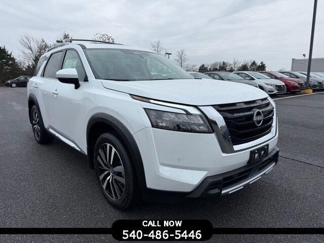 new 2025 Nissan Pathfinder car, priced at $46,022