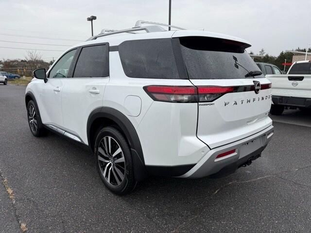 new 2025 Nissan Pathfinder car, priced at $46,022