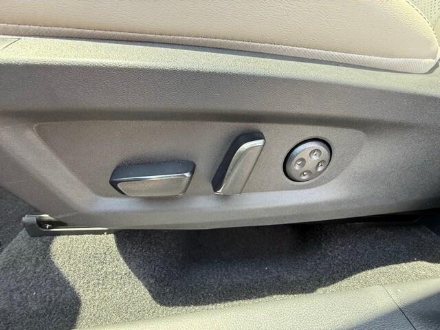 new 2025 Nissan Murano car, priced at $50,378