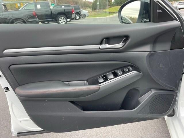 new 2025 Nissan Altima car, priced at $30,653