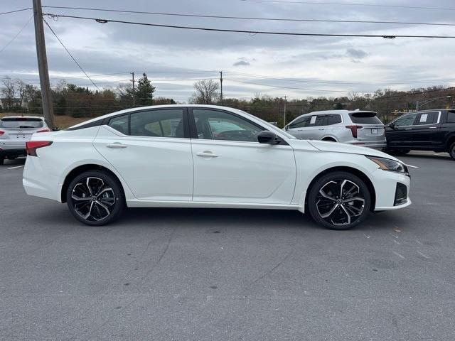 new 2025 Nissan Altima car, priced at $29,686