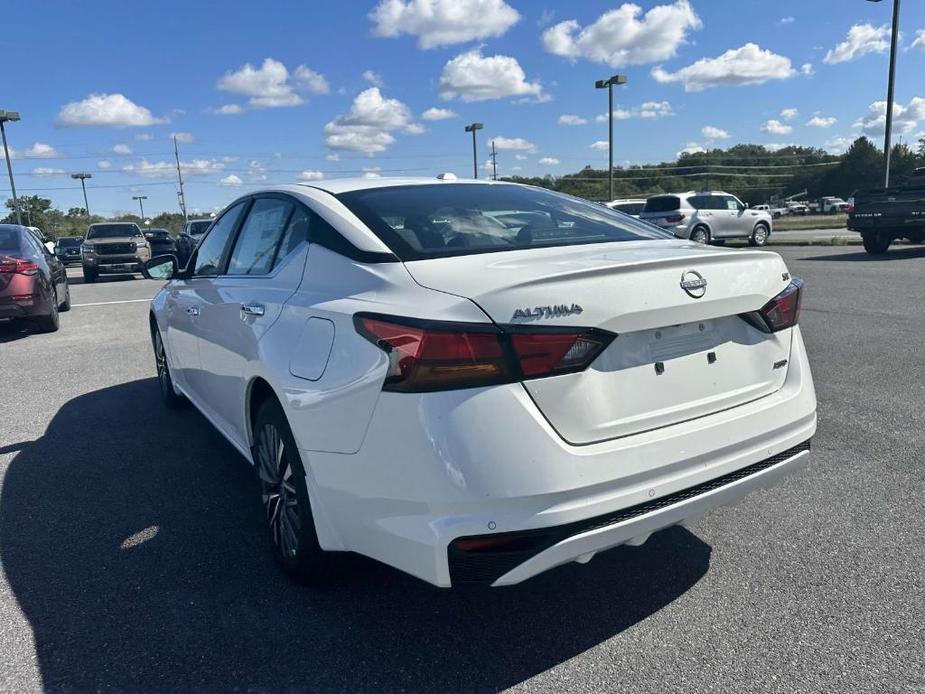 new 2024 Nissan Altima car, priced at $27,652