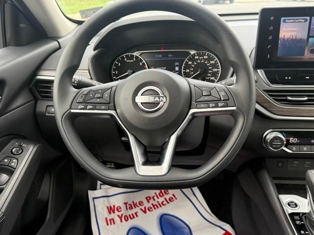 new 2025 Nissan Altima car