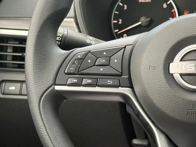 new 2025 Nissan Altima car