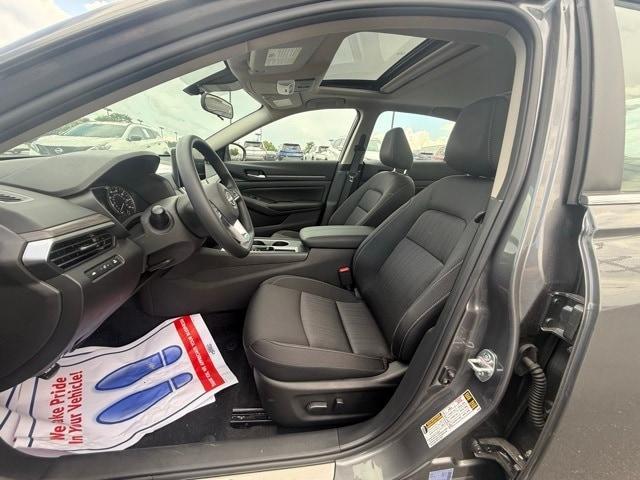 new 2025 Nissan Altima car