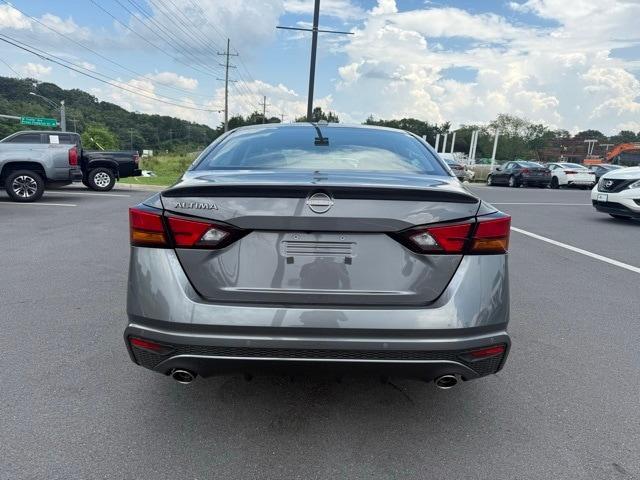 new 2025 Nissan Altima car
