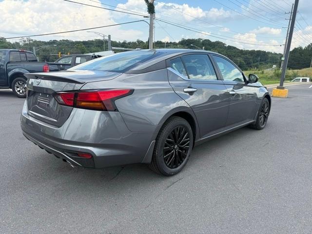 new 2025 Nissan Altima car