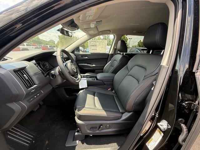 new 2025 Nissan Pathfinder car, priced at $43,049