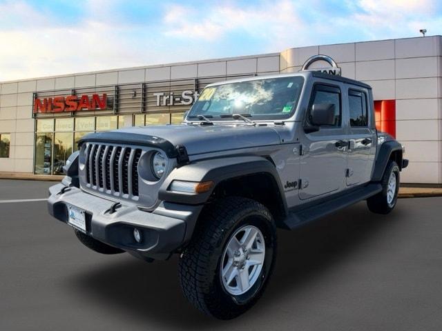 used 2020 Jeep Gladiator car, priced at $27,500