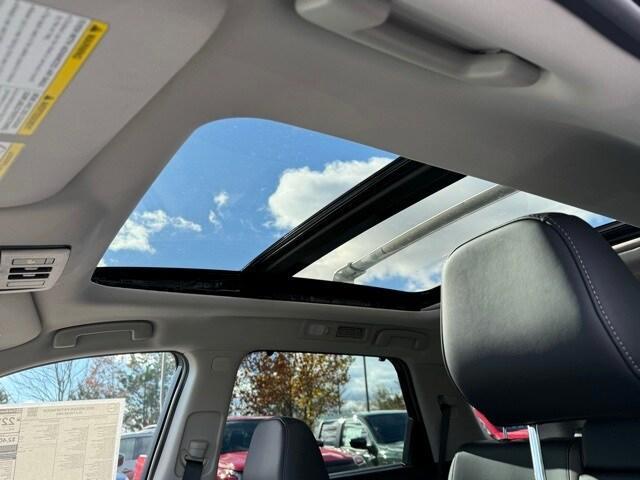 new 2025 Nissan Pathfinder car, priced at $46,332