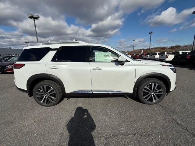 new 2025 Nissan Pathfinder car, priced at $46,332