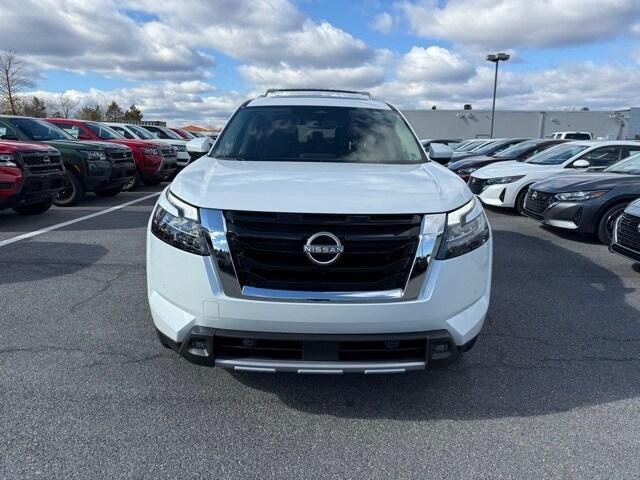 new 2025 Nissan Pathfinder car, priced at $46,332