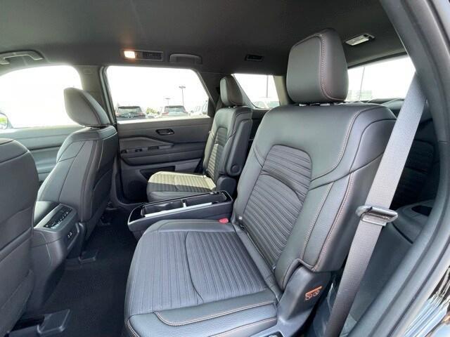 new 2025 Nissan Pathfinder car, priced at $43,888