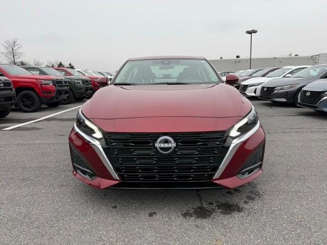 new 2025 Nissan Altima car, priced at $33,384