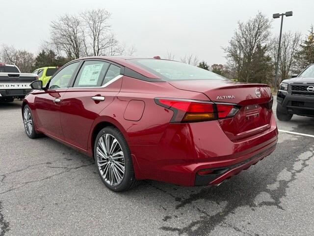 new 2025 Nissan Altima car, priced at $33,384