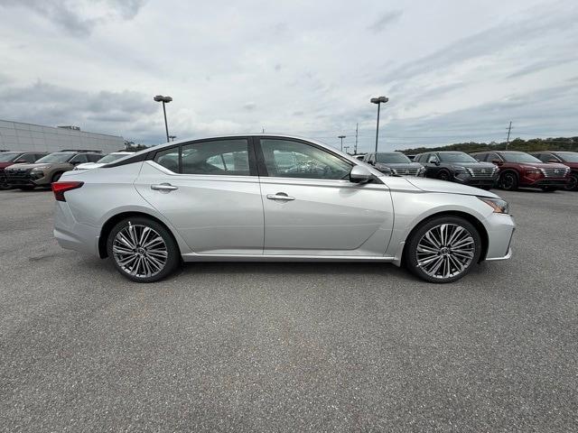 new 2025 Nissan Altima car, priced at $33,020