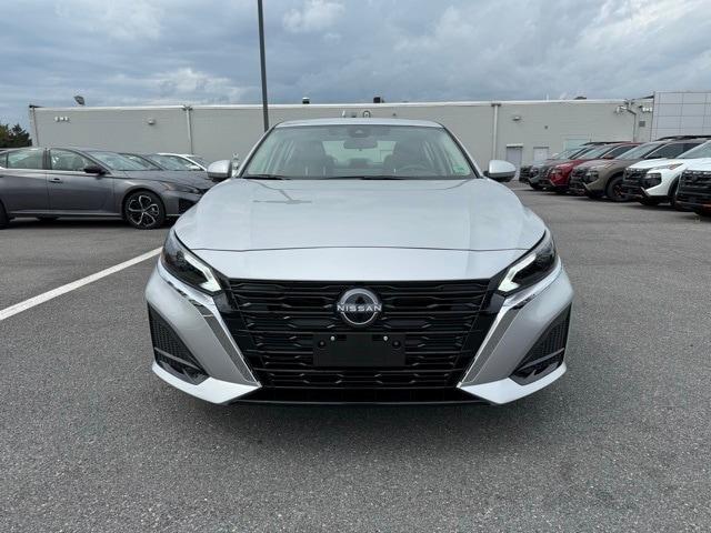 new 2025 Nissan Altima car, priced at $33,020