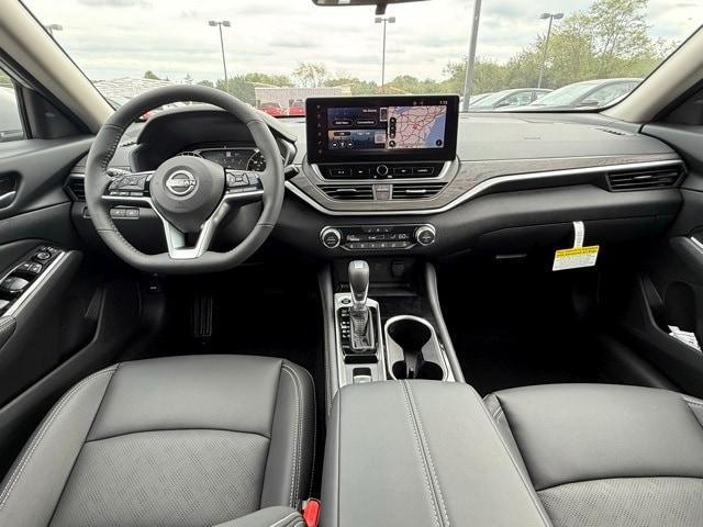 new 2025 Nissan Altima car, priced at $33,020