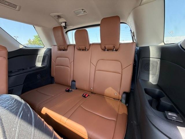new 2025 Nissan Pathfinder car, priced at $50,912