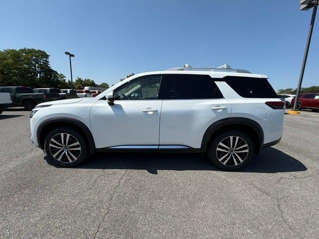 new 2025 Nissan Pathfinder car, priced at $50,912