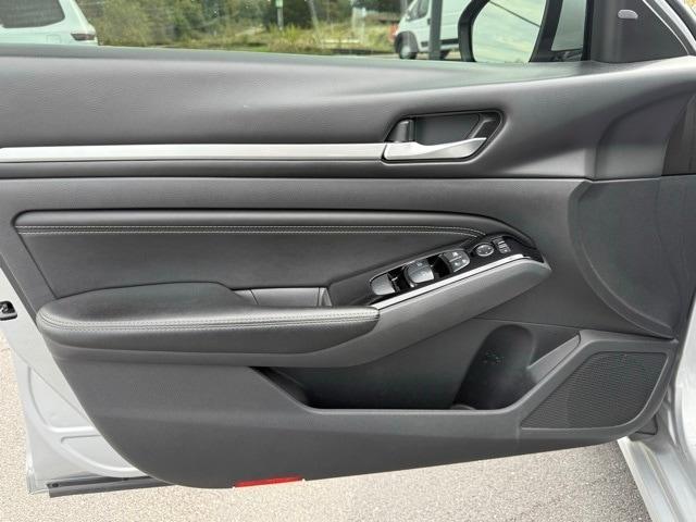 used 2021 Nissan Altima car, priced at $18,900