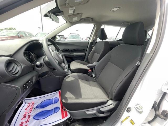 new 2025 Nissan Kicks Play car, priced at $23,179