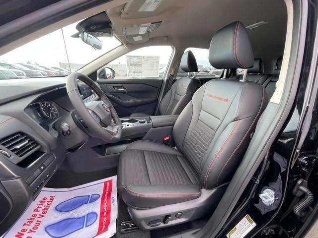 new 2025 Nissan Rogue car, priced at $35,678