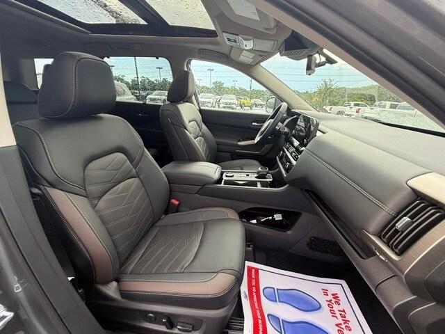 new 2025 Nissan Pathfinder car, priced at $46,102