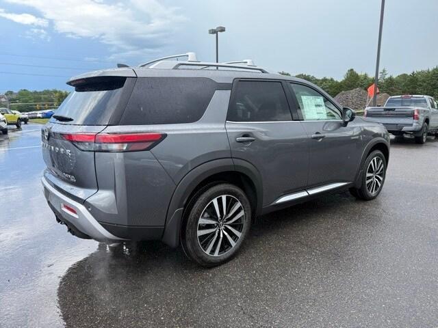 new 2025 Nissan Pathfinder car, priced at $46,102
