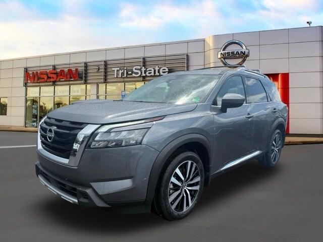 new 2025 Nissan Pathfinder car, priced at $46,102