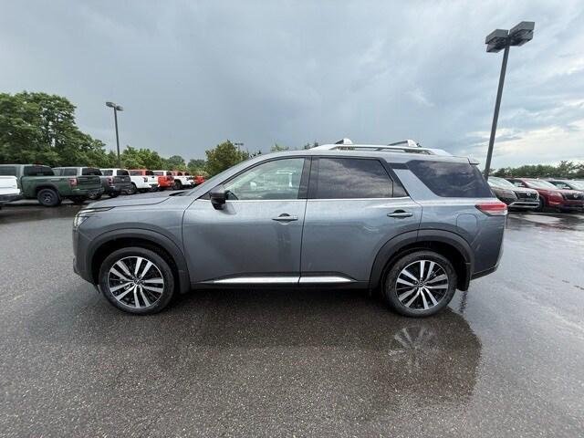 new 2025 Nissan Pathfinder car, priced at $46,102