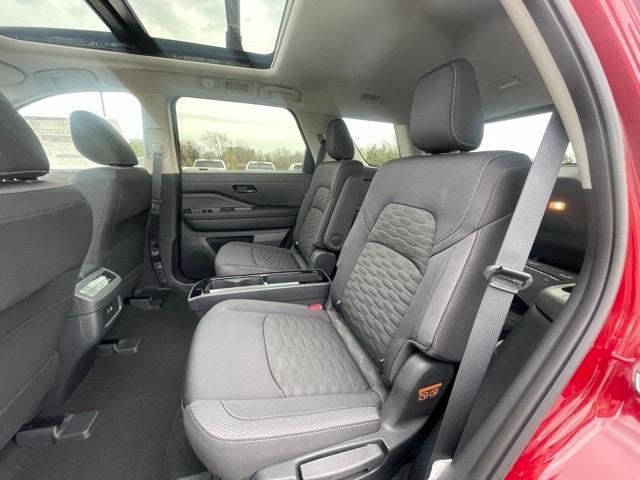 new 2025 Nissan Pathfinder car, priced at $44,098