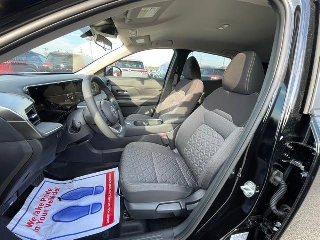 new 2025 Nissan Kicks car, priced at $24,837