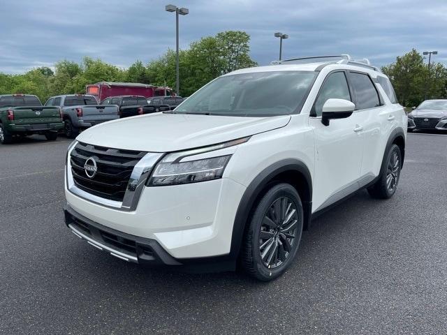 new 2024 Nissan Pathfinder car, priced at $43,840