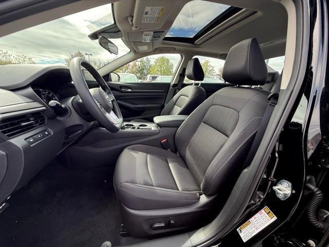 new 2025 Nissan Altima car, priced at $27,950