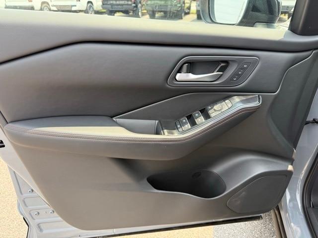 new 2025 Nissan Rogue car